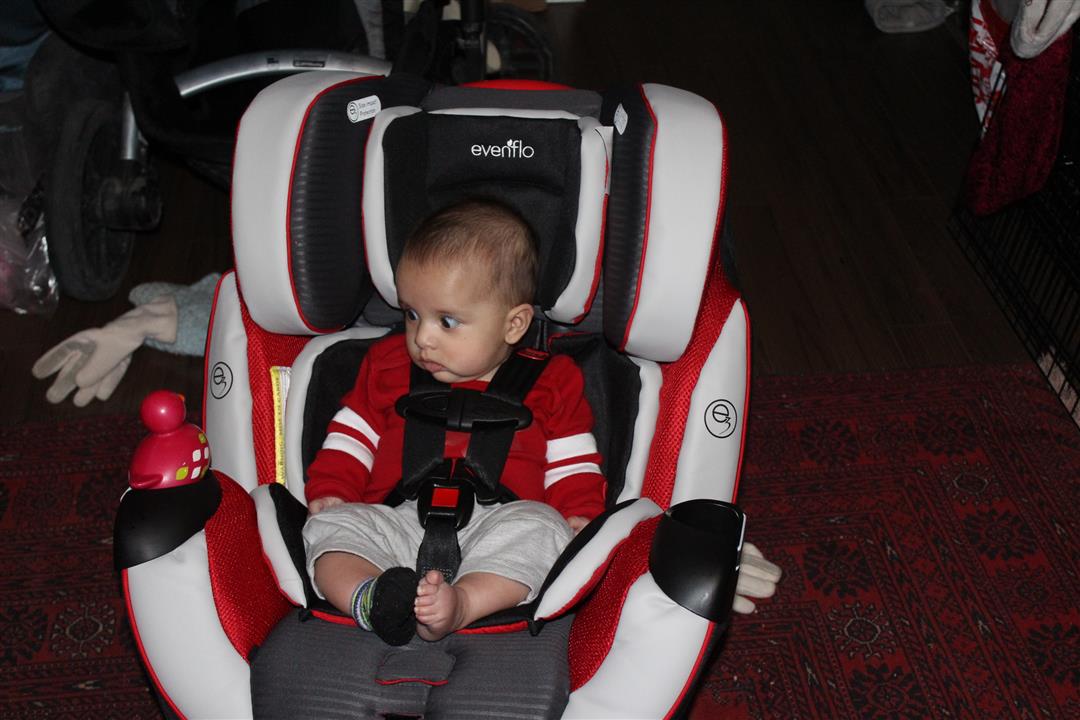 evenflo car seat for 1 year old